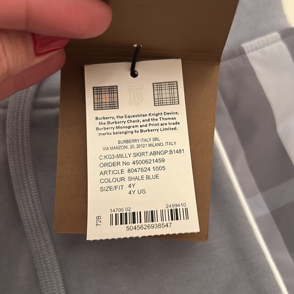 BRAND NEW LITTLE GIRL BURBERRY SKIRT - Picture 2 of 3